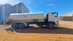 HINO TRUCK - 500 SERIES 2836 WATER TANKER
