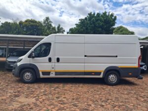 2019 PEUGEOT BOXER BUS