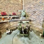 Universal milling machine